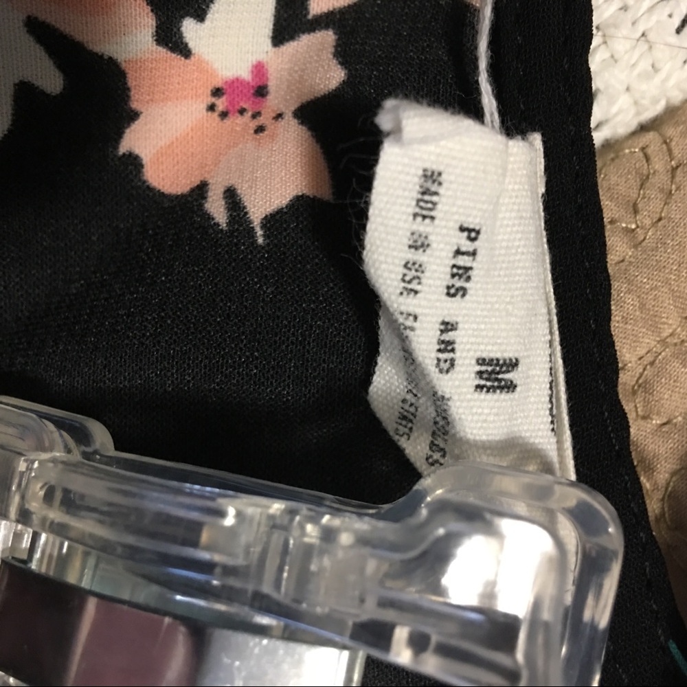 🍁Pins and Needles Urban Outfitters RuffleRomper - Picture 7 of 8
